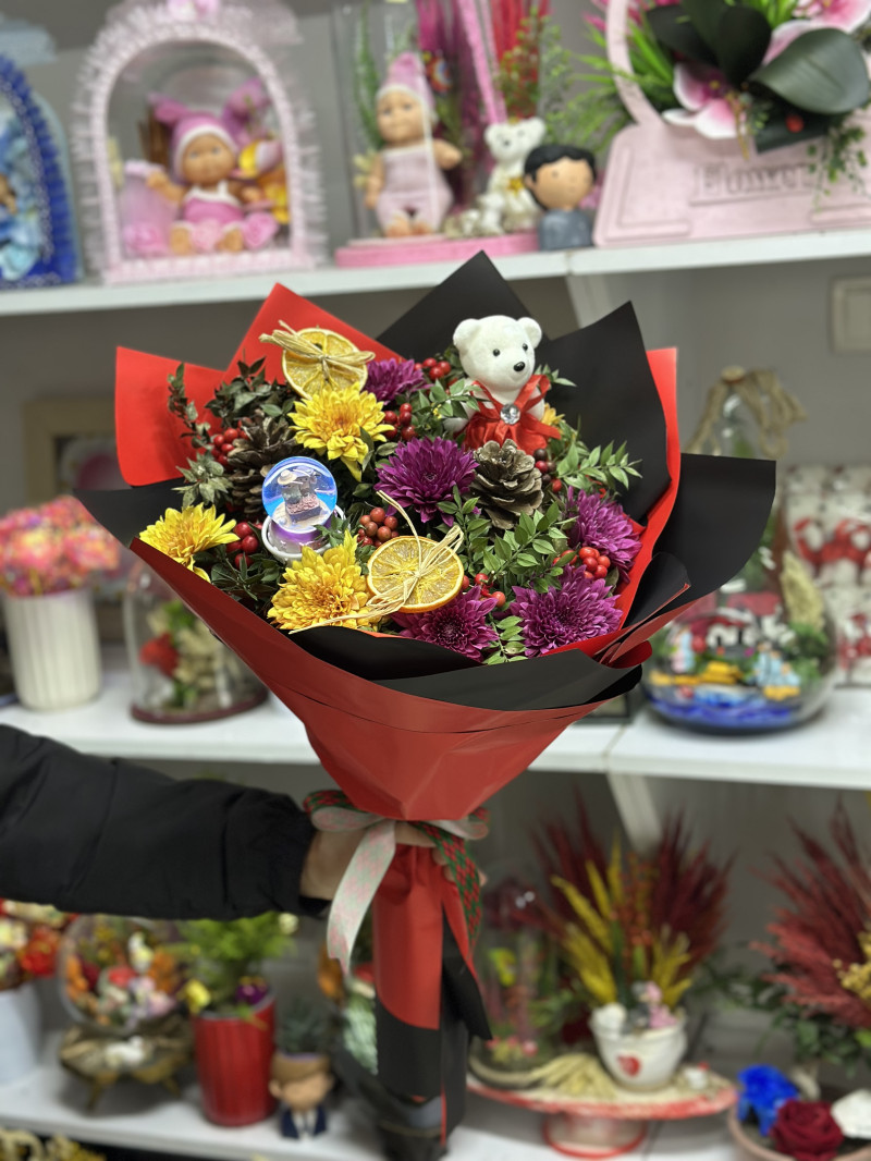 Kokina karküreli ayılı