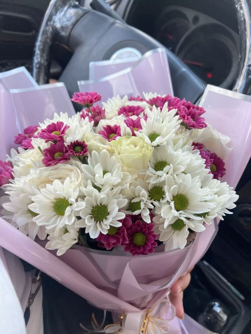 Mevsimlik çiçeklerden  seni seviyorum buketi